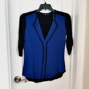 👗 Monamie black & blue high-low blouse
